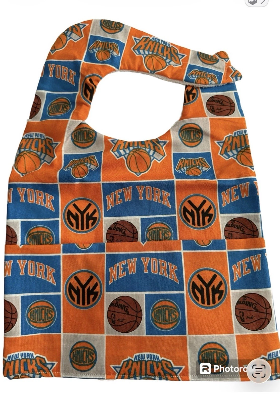 NY Knicks Toddler Bib Cotton Logo Print Hoop N Lock Close Terry Lined Fan Gift