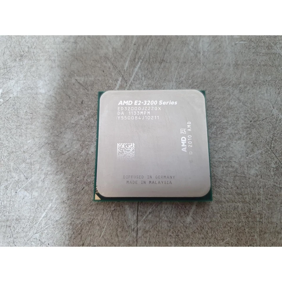 AMD E2-3200 Series ED32000JZ22GX Desktop Processor 2.4 GHz Dual-Core Socket FM1 - Image 3 of 4