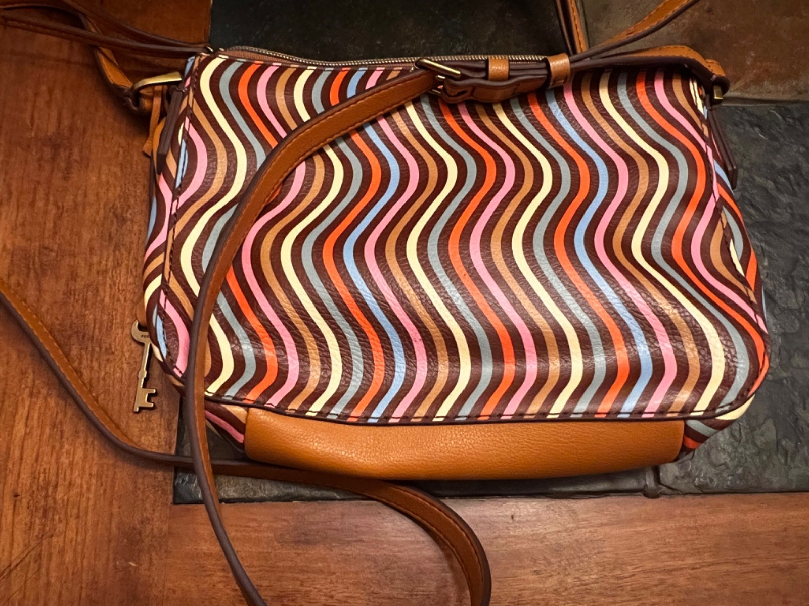 Fossil  Leather Multicolored Chevron Pattern  Cro… - image 8