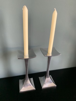 2 Mid Century Modern Kerzenständer aus Aluminiumlegierung im Stil von SANT' ANDREA