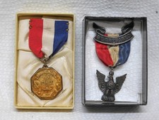 VINTAGE 1944 STERLING SILVER SCHOLASTIC AWARD MEDAL & B.S.A. EAGLE SCOUT AWARD