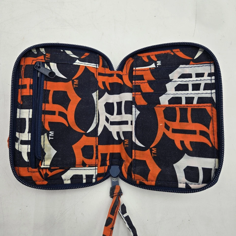 Detroit Tigers ID Wallet Wristlet Cell Phone Case Purse Gift - Image 4 of 4
