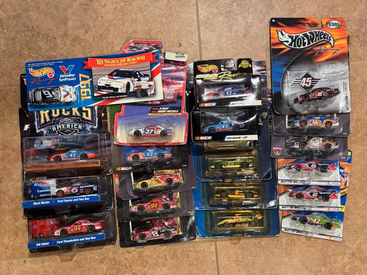 ホットウィール ナスカー ペティ レーシングファミリー NASCAR 新品 Las mejores ofertas en Hot Wheels Racing Diecast NASCAR Richard