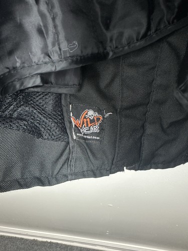 Wild Wear Black Genuine Leather Motorcycle Jacket Stripes Size Large Biker - Picture 9 of 9