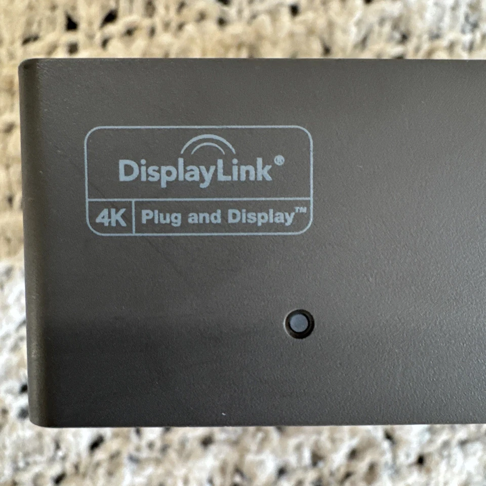 Targus Dock 190 USB-C Universal DV4K Docking Station - Image 2 of 4