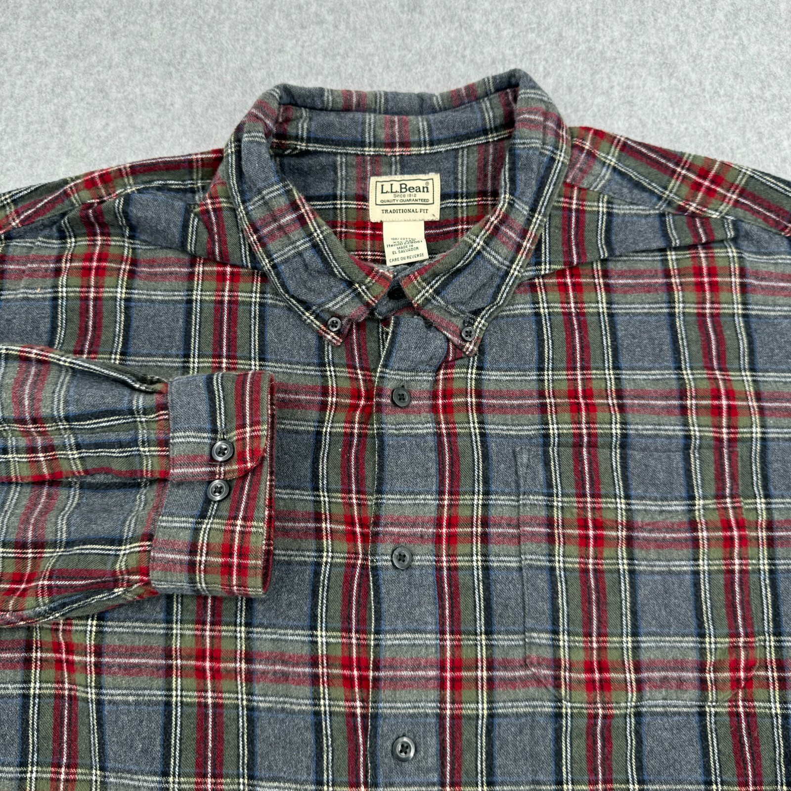 LL Bean Shirt Mens 2XL Gray Red Scotch Plaid Flannel Traditional Fit L/S Camping
