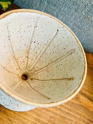 Handmade Studio Pottery Coffee Pour Over Art Pottery Signed Castoe Pots Indiana - Picture 7 of 7
