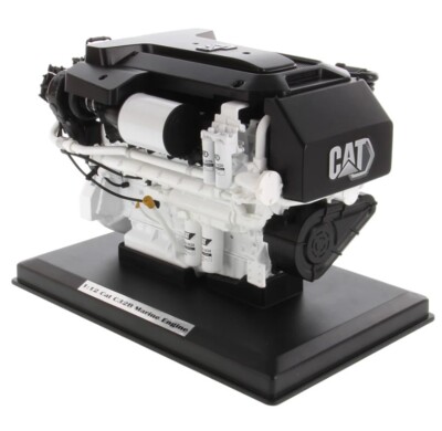 DIECAST MASTERS - Schiffsmotor CATERPILLAR C32B - 1/12 - DCM85707