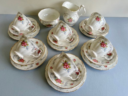 ROYAL ALBERT TRANQUILITY 20 PIECE TEA SET - GREAT CONDITION O794 - Photo 4/20