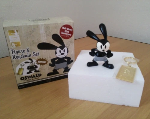 Walt Disney 110th Memorial Oswald the Lucky Rabbit Figure and Key chain Set L/E