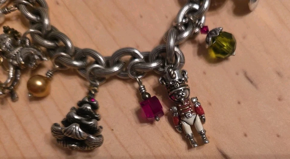 Brighton RETIRADO Joy Of Christmas Dije Pulsera 7 Dijes Cristales Imitación Perlas Foto 3 de 4