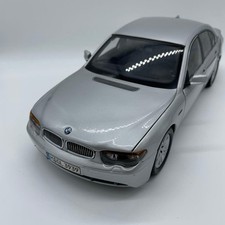 1/18  KYOSHO BMW 7 Series 745i E65 Dealer 121057