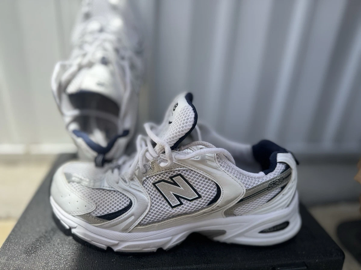 Preços baixos em New Balance 530 Silver White | eBay