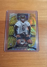 2022 Panini Mosaic Kyler Gordon Rookies Gold Wave Mosaic Prizm /17 Bears