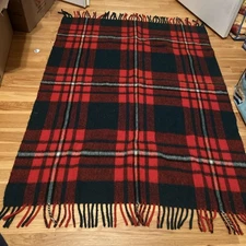 Vintage GREENWOOD Red/Green Wool Tartan Plaid Fringed Throw Lap Blanket England
