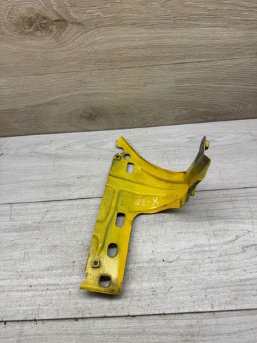 Volkswagen Touran I 2003 Halterung Kotflügel 1T0821136 OLO29372