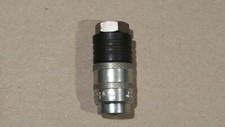 (1) NEW 1/4" PARKER EZ-251-4FP E-Z-MATE COUPLER WITH 1/4" NPTF