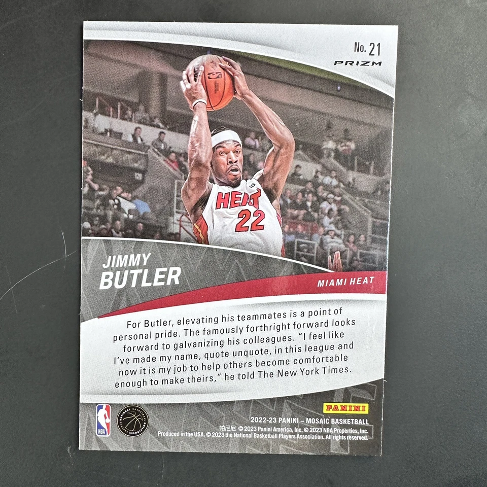 2022 MOSAIC ELEVATE GREEN PRIZM JIMMY BUTLER CARD #21 HEAT - Image 2 of 2