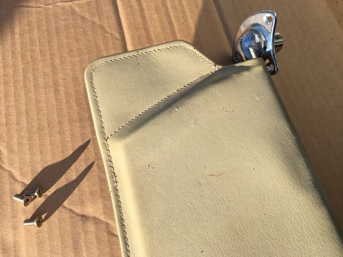 Rolls Royce Silver Spur Spirit sunvisor, Right passenger - Picture 4 of 5