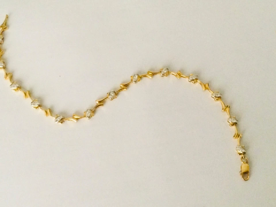 14 K Two Tone Yellow & White Gold .25 Ctw Natural Diamond Tennis Bracelet - Image 3 of 3