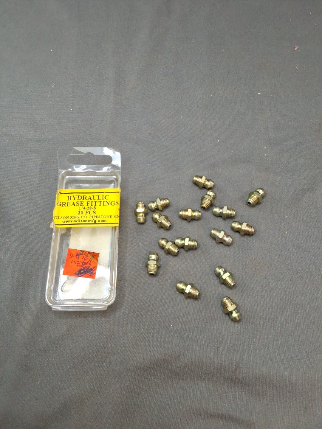 1/4"-28 THREADED Straight Grease, Zerk, Nipple, Fittings ~ QTY 16 ~ Made in MN