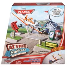Mattel BFM39 Disney Planes Spielset Skippers ...