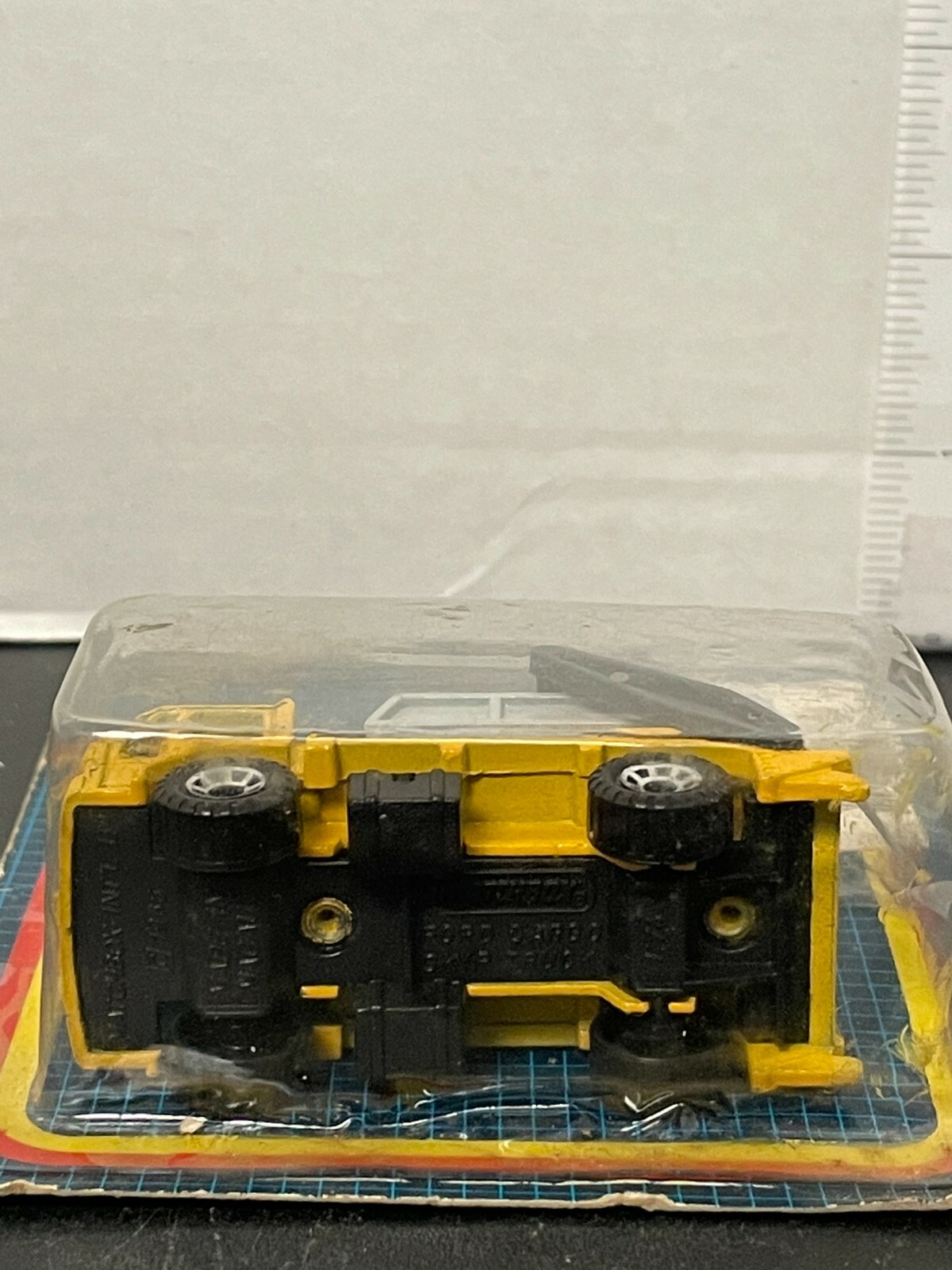 Picture 3 of 8