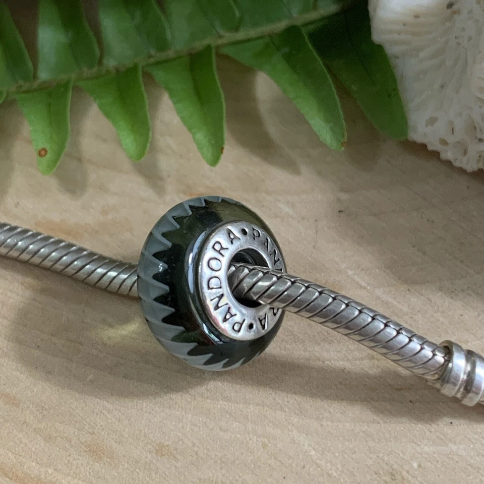 Pandora Sterling Silver Black Zig Zag Murano Glass Charm 790601 Retired - Image 4 of 4