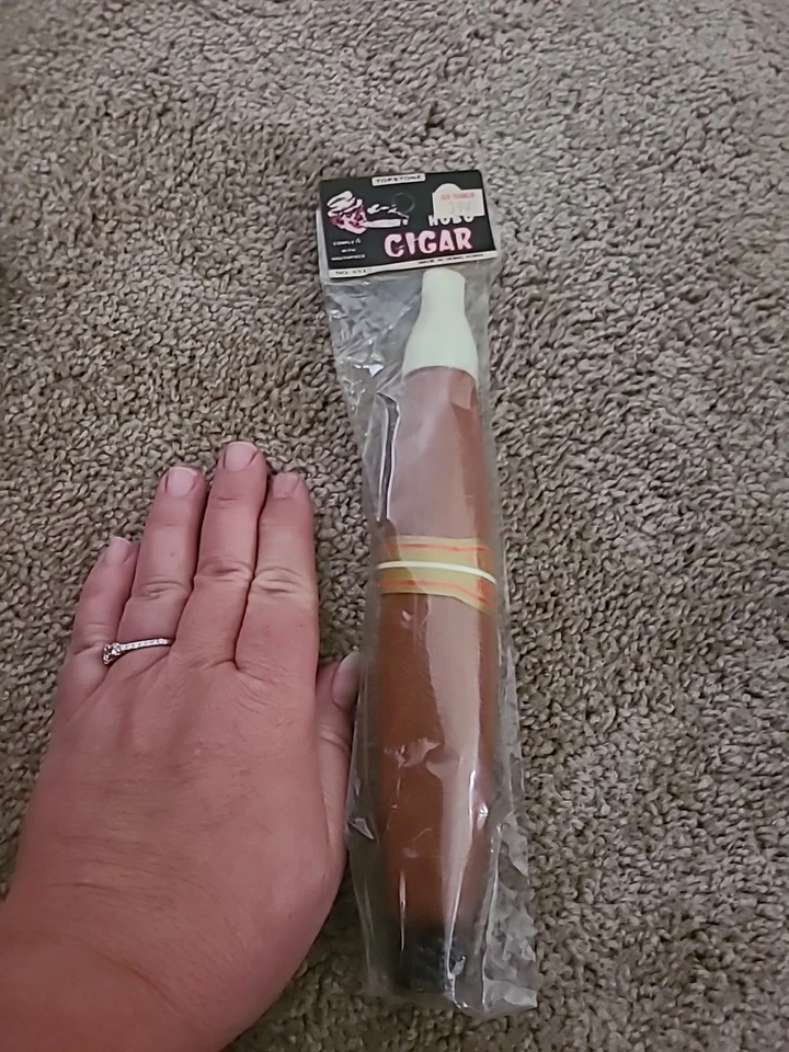 Disfraz de payaso hobo cigarro plástico Jumbo Topstone vintage novedad nuevo en paquete Hong Kong Foto 2 de 3