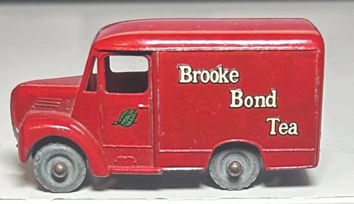 Matchbox Lesney #47 Red Ton Trojan Van