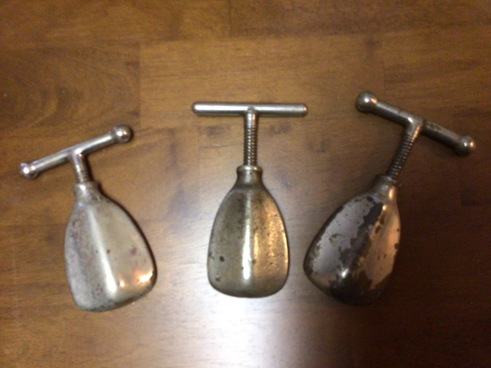 Lot of 3 Vintage Nut Crackers Made of Steel - Image 2 of 4