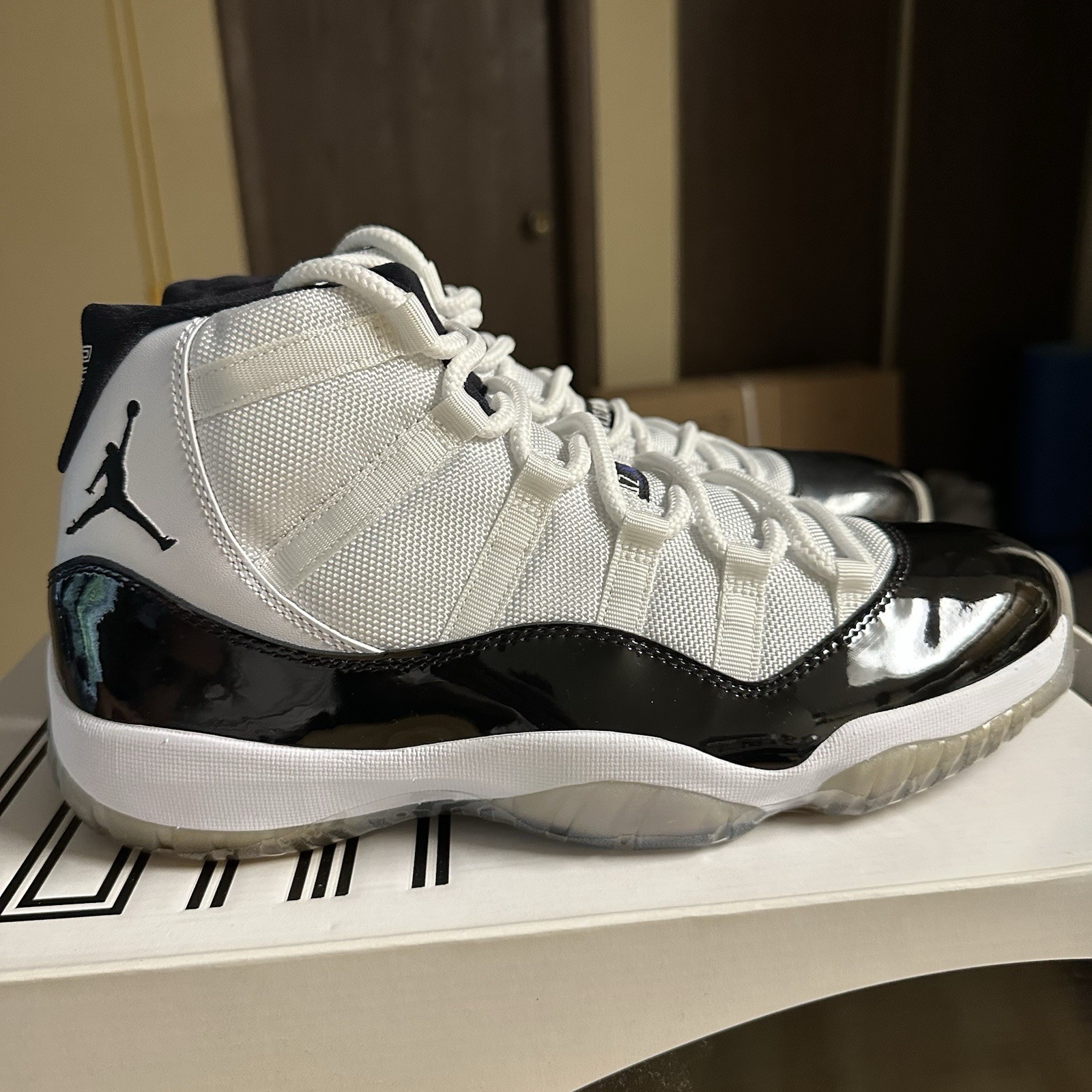 SAOLA Nike Air Jordan 11 Retro Concord 2011 Taglia 11 Uomo Retrò Con Protezione Suola.