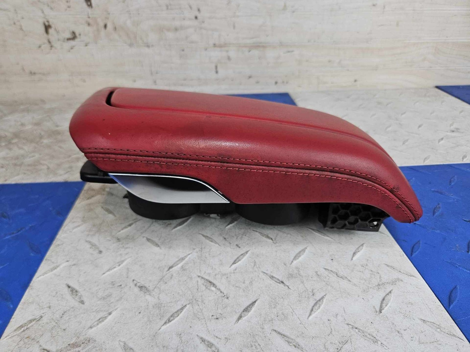 Audi R8 2017-2023 Rear Center console trim Red P/N 4S1864205B