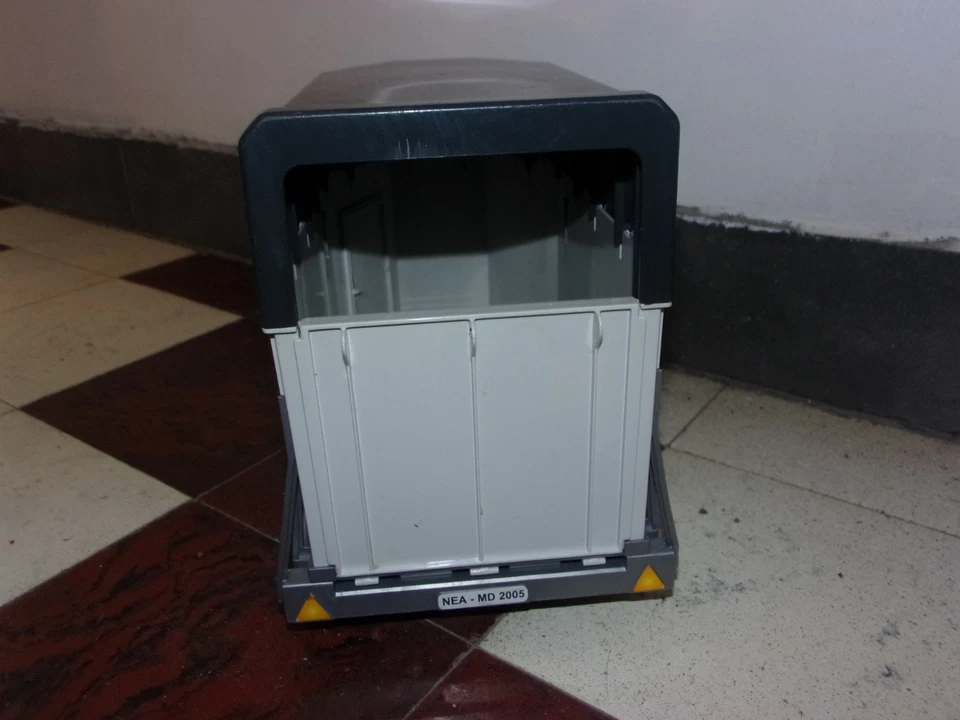 1/16 Bruder Remorque transport chevaux horse trailer Anhänger Pferde rimorchio - Photo 2/4