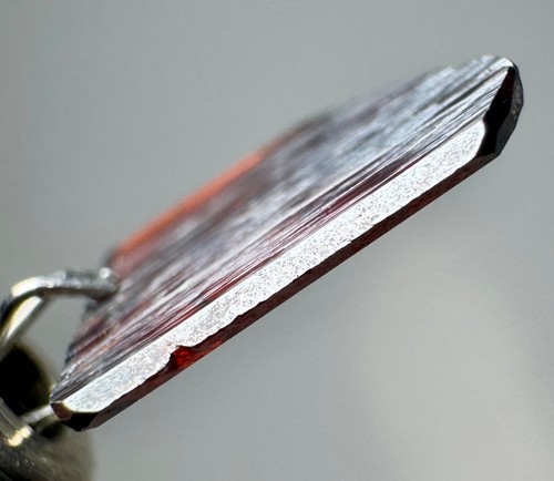 1,6 Karat Ultra Rare Full Terminated Top Red Brookite Crystal @PAK - Bild 10 von 11