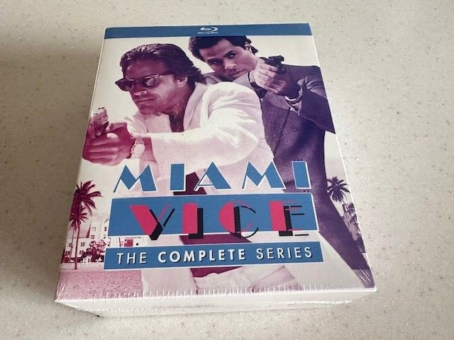 その他 Miami Vice: Complete Series [Blu-ray] [Import] 2zzhgl6 Miami Vice The Complete TV Series (Blu-ray, 20-Disc Set, Seasons 1