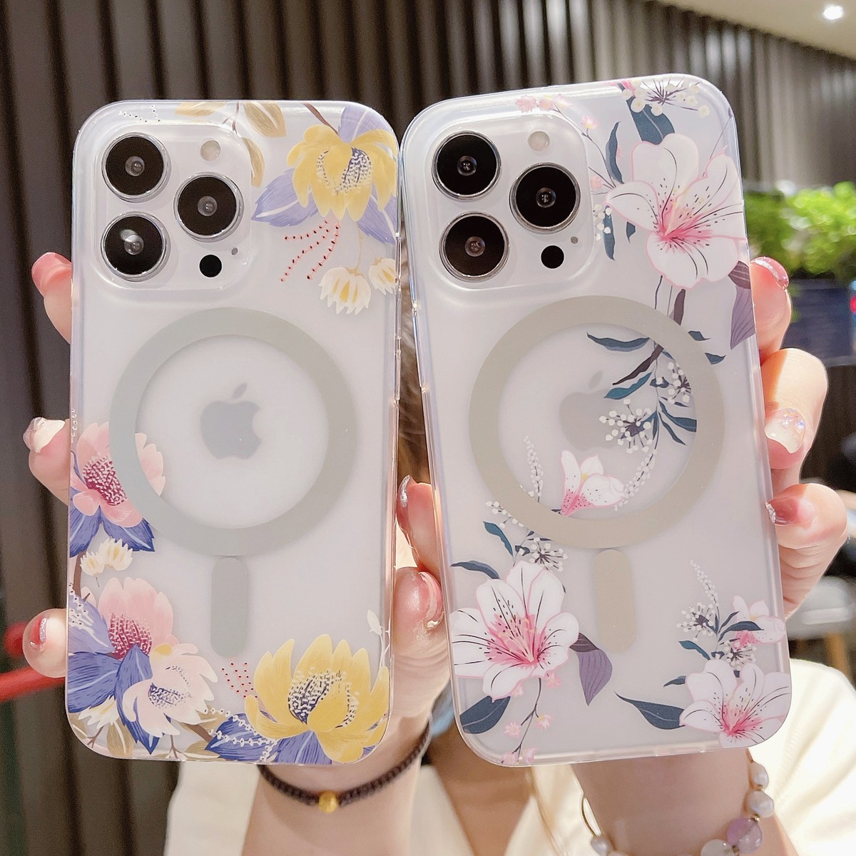 OFF-WHITE | PINK FLORAL ARROW iPHONE 12 アイホンケース Pink Floral iPhone Case, Flower Phone Case, Bouquet iPhone
