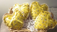 PRIMITIVE SUMMERS FUN-- SET OF 4 YELLOW BUMBLEBEE STUFFED HEARTS BOWL FILLERS