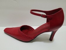 bandolino ginata pump