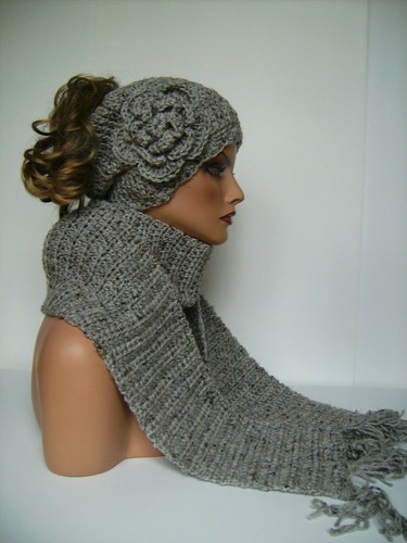 GRAY MARBLE FLOWER MESSY BUN HAT AND SCARF SET BEANIE SKULL CAP HAND MADE   - Picture 1 of 6
