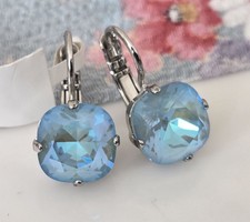64 MARIANA Sun-Kissed OCEAN Swarovski Cushion Crystal Rhodium Small Earrings
