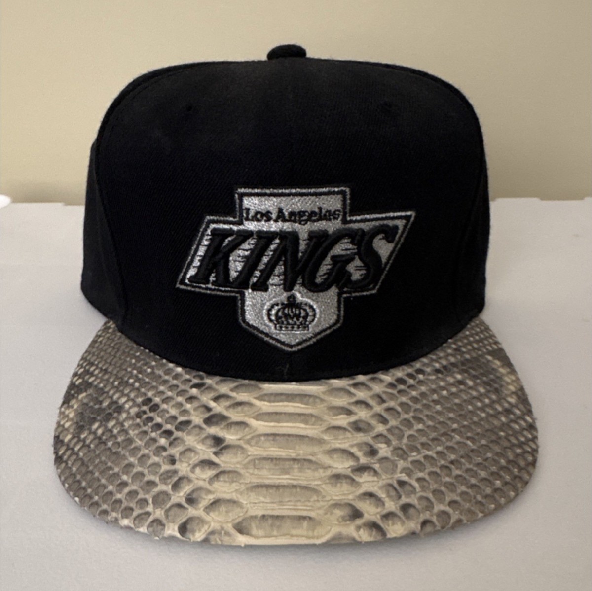 JUST DON RSVP Gallery Hockey Los Angeles Kings NHL Snake JUST DON RSVP Gallery Hockey Los Angeles Kings NHL Snake