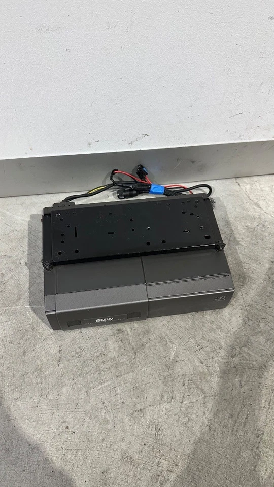 BMW E31 E36 8 3 Series Single Component 6 CD Changer (No Mag) 88881600251 TR1001 - Image 4 of 4