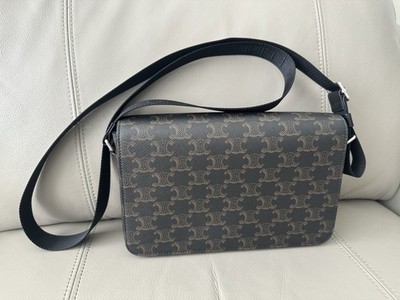 CELINE FLAP MESSENGER BAG IN TRIOMPHE CANVAS AND CALFSKIN 111592ETH.38SI