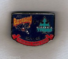  D63. 1998 BASKETBALL BADGE - WEST SYDNEY RAZORBACKS V VICTORIAN TITANS