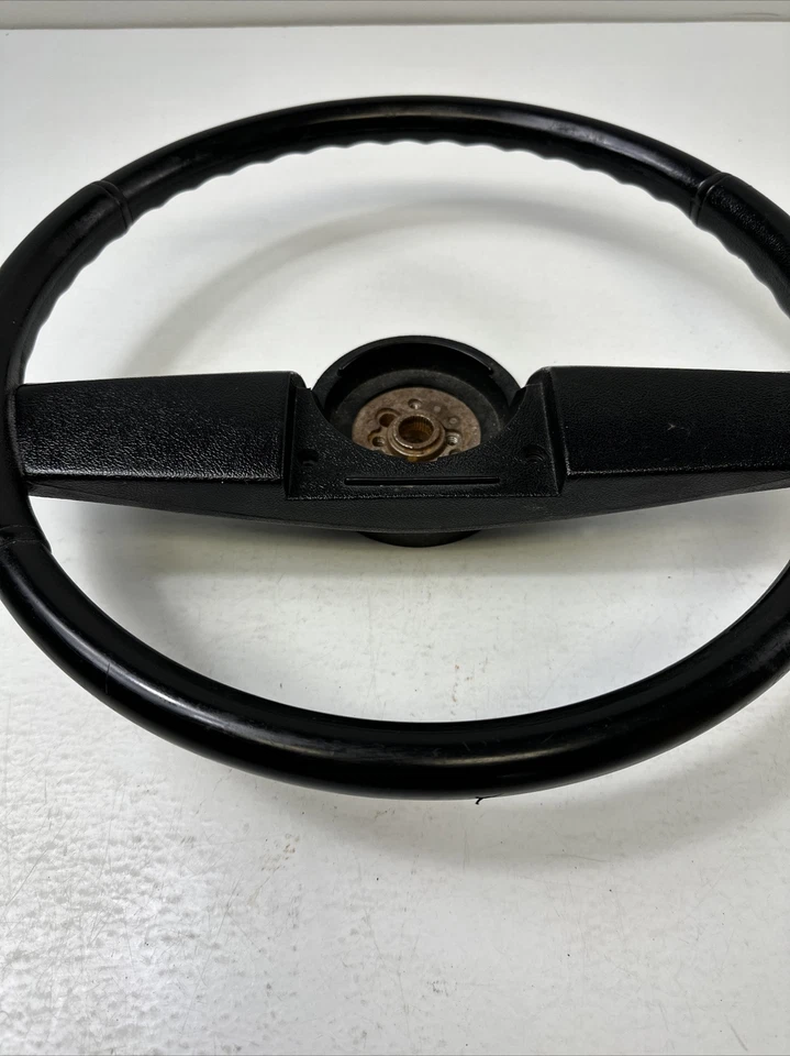 1982-1992 Chevy S10 Truck Steering Wheel Molded Rubber OEM Black - Image 2 of 4