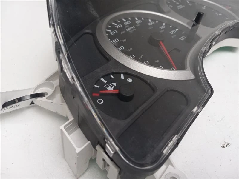 2005 - 2006 雪佛兰 EQUINOX 速度计 MPH — 第 2/4 张图片