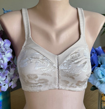 WACOAL 36B Nude Beige Awareness Molded Lace Wire Free Bra  85276