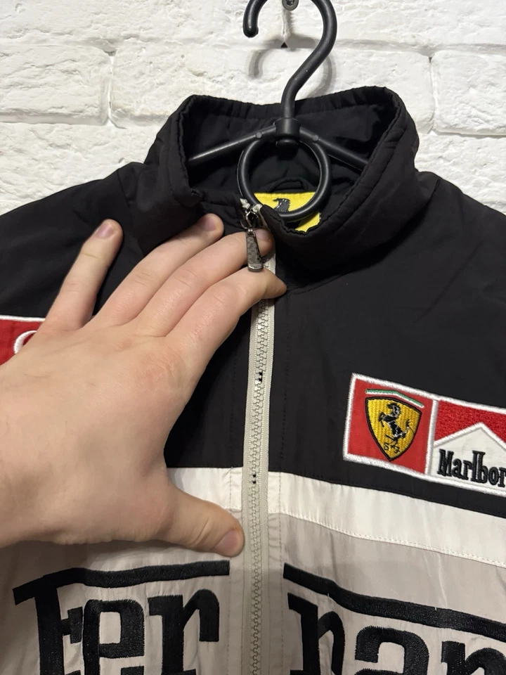 Ferrari Racing Bomber Jacket Mallboro Vodafone Bridgestone Sz S - Image 4 of 4