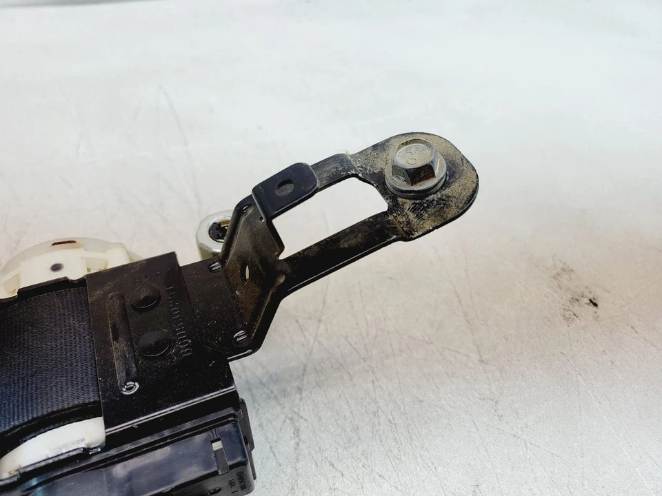 Cinturón de seguridad derecho Mazda MX-5 MIATA 2006 2007 2008 2009 2010 2011 2012 NEY1-57-L30 Foto 2 de 4